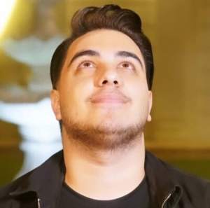 دانلود ریمیکس شب رویایی از آرون افشار 