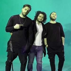 کد پیشواز خالی بود دستم از مسیح و آرش 