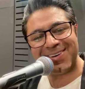 کد پیشواز زیبای منی از حجت اشرف زاده 