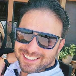 کد پیشواز میدونم از بابک جهانبخش 