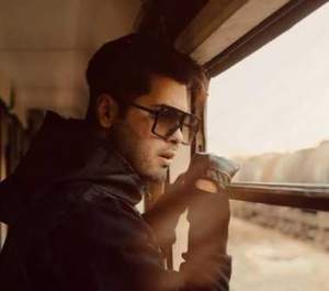 دانلود ریمیکس بالاخره تونستم از یوسف زمانی 