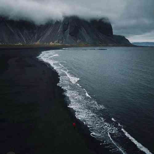 هیچکس فیروز