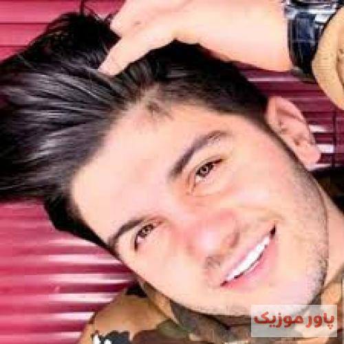 قاسم مهدی نیا زمه هر کسی بیه تی جلو آ رفقا