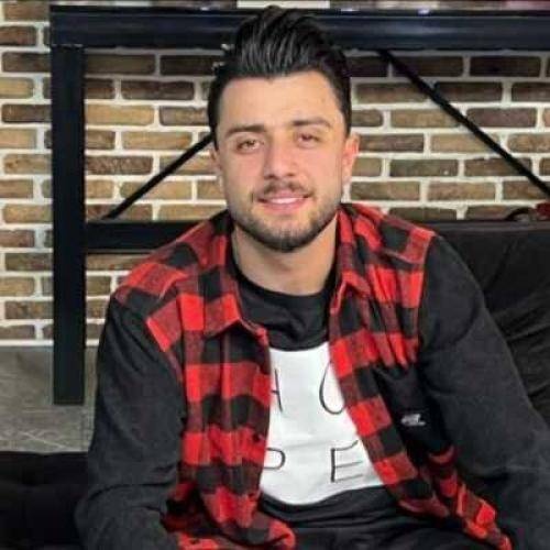 کامران خلیلی بی تکلیف