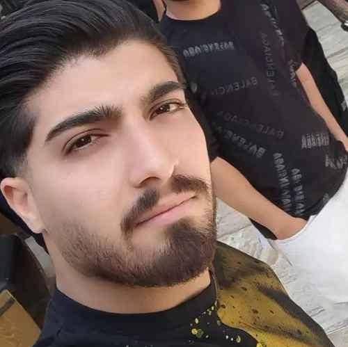 امیر رمضانی من میدونم ته این قصه قشنگه بازم میای پیشم لبات میخنده