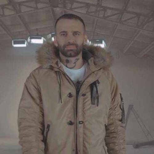 امیر خلوت شبا میخوابی رو دلنوشته هات