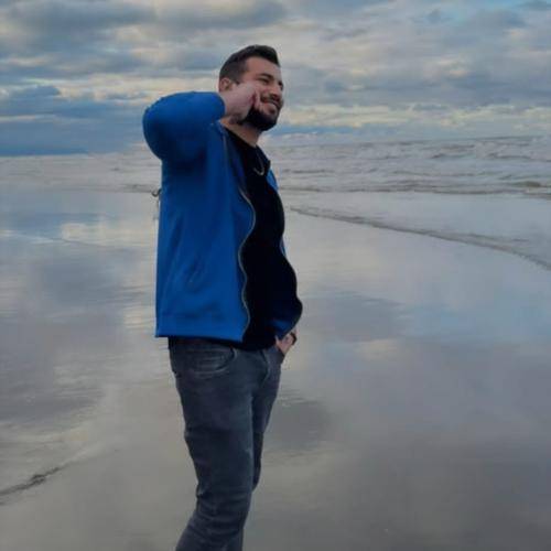 کیوان بشم فدا موهای حناییت نمیدونی چیا کرده باهام