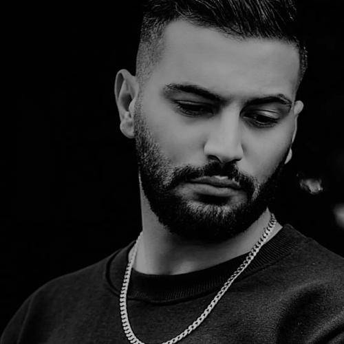 کیوان وقتی که دستتو میگیرم میخوام همه بدونن مال خودمی