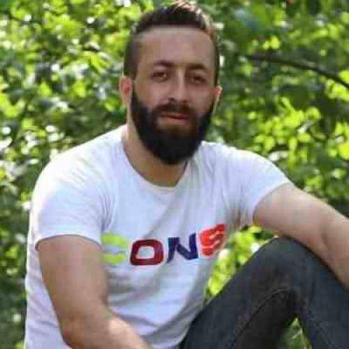 ناصر عباسی فقط می حواسه دلبر نکن پرت دیگر عاشقی بسه