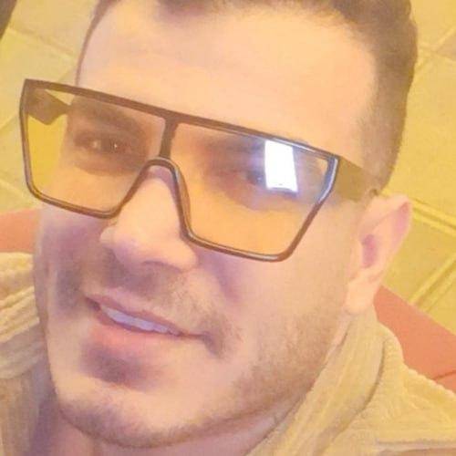 فرهاد فرهادی سره جوانل و سر دارم دی