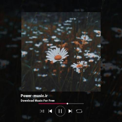 تو گردنت لیوان بلور پر شرابه های گلم