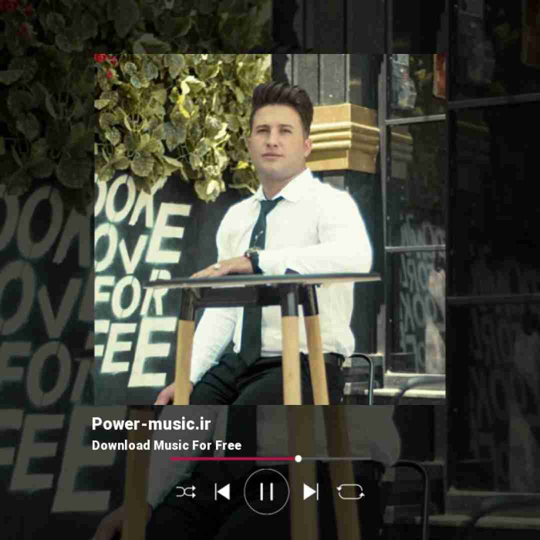 علی احمدیانی و بان تو بی زره دار ریشم و خاک یکسان بی