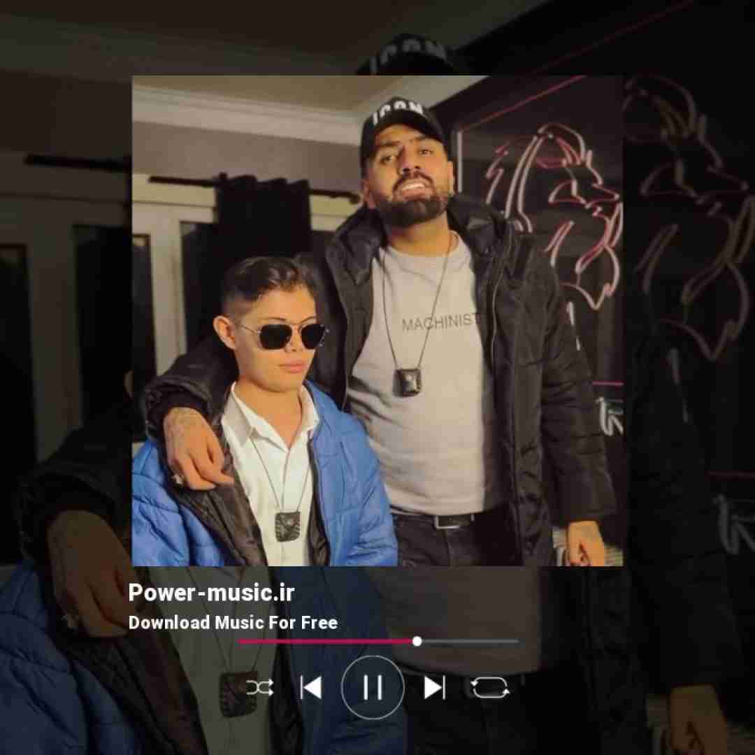 رضا شیری رو میزمه عکسش دلم داره بش رو میزنه