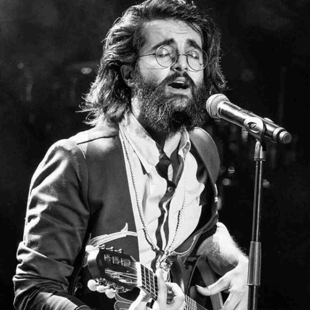 هوروش بند زیر بارونا گمم یعنی بی تو چی میشه