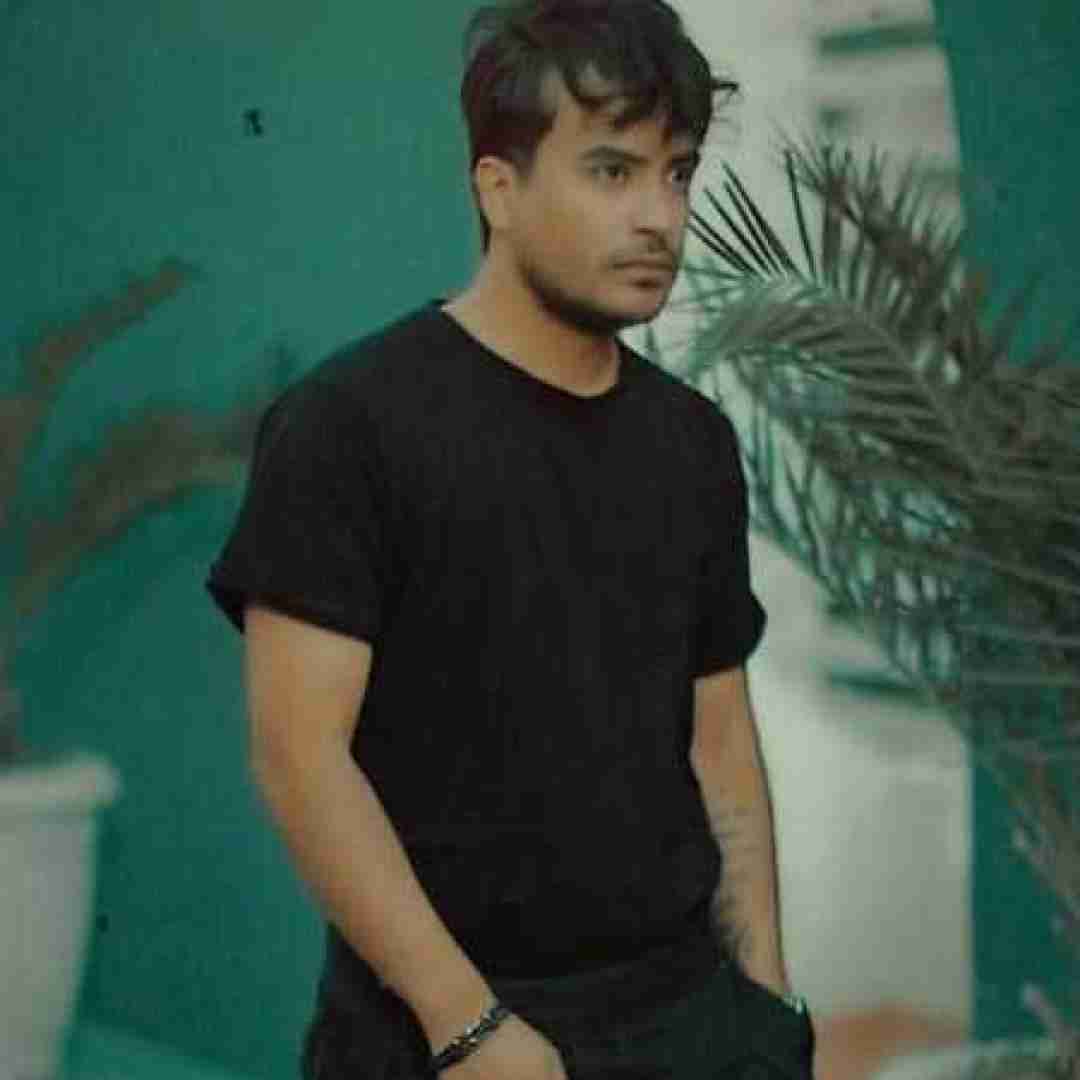 میلاد راستاد چه قشنگ میزاشتی ته اسمم میم