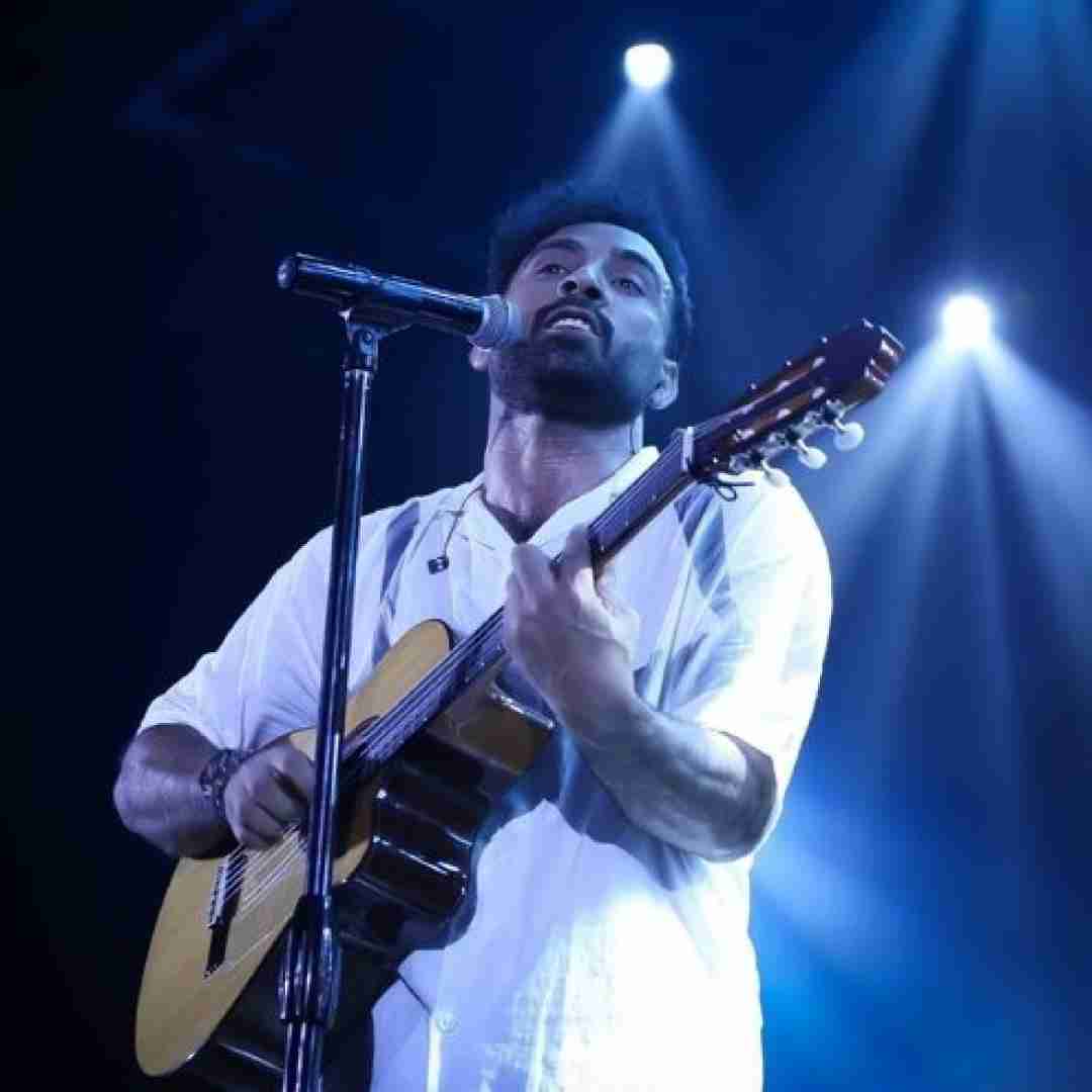 احمد سلو بین این همه آدم تو این عالم یه نفر میشه