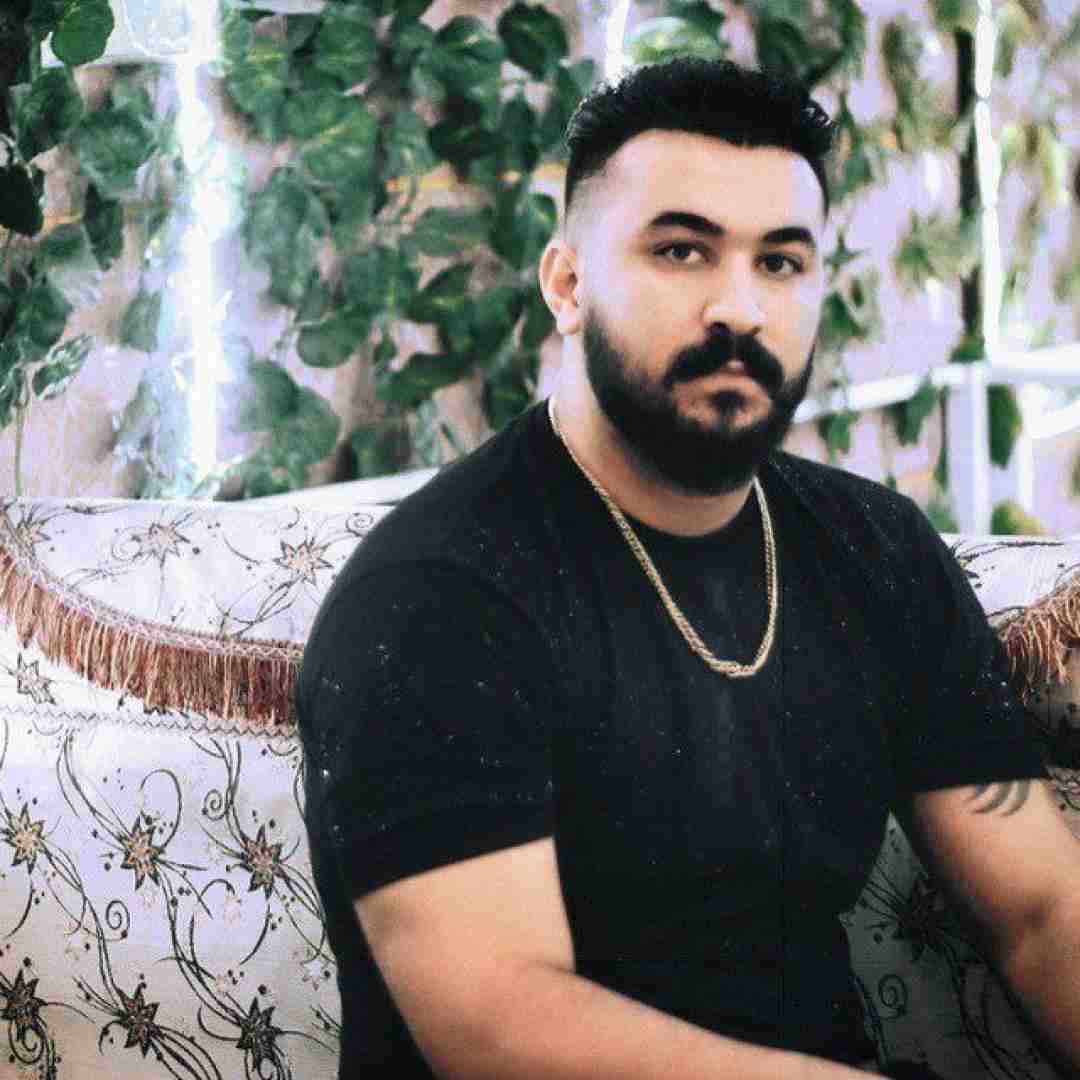 رضا کرمی تارا یه وقت نچیدن نفسم نفسم تنگ بو