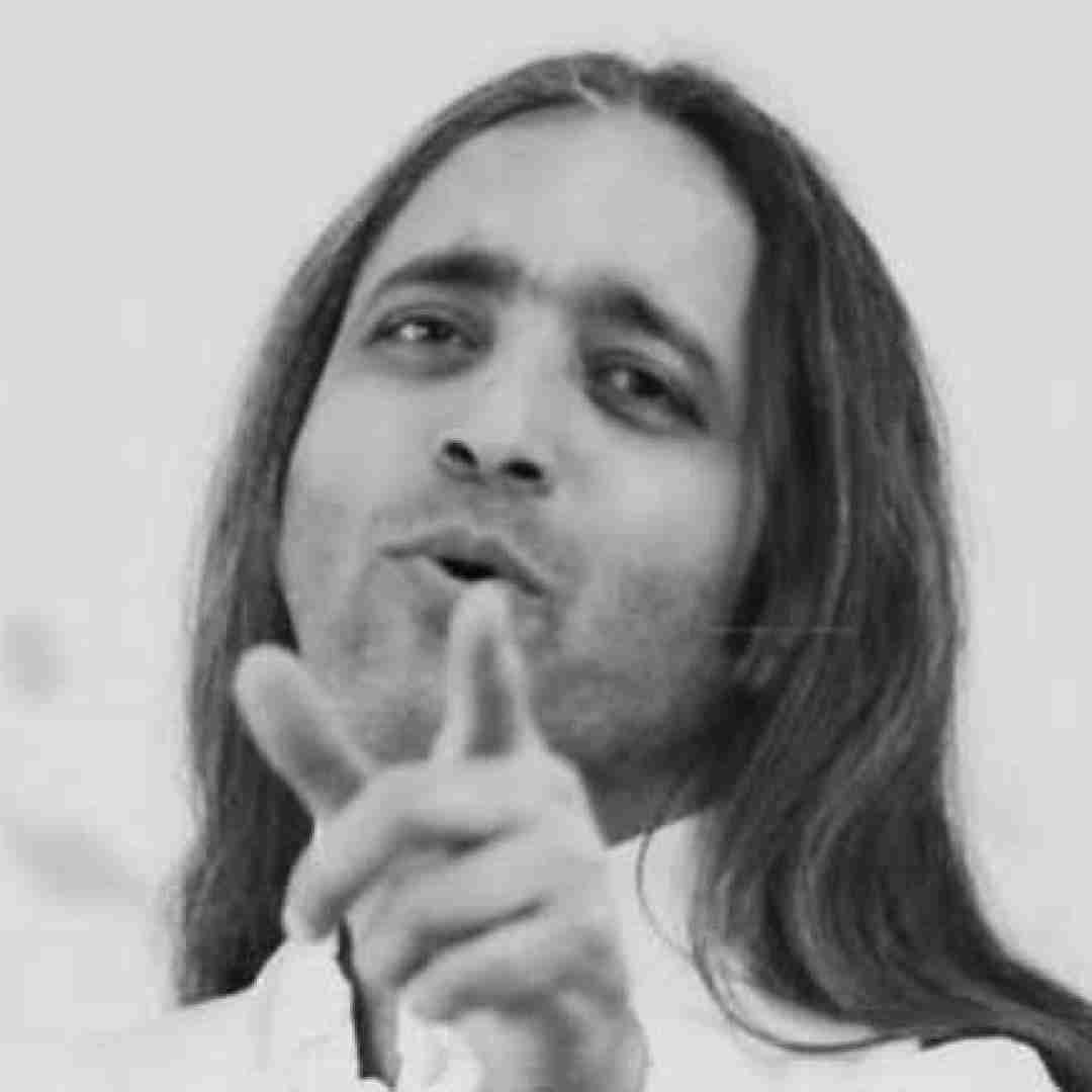 محسن یاحقی درسته با منی اما به این بودن نیازارم