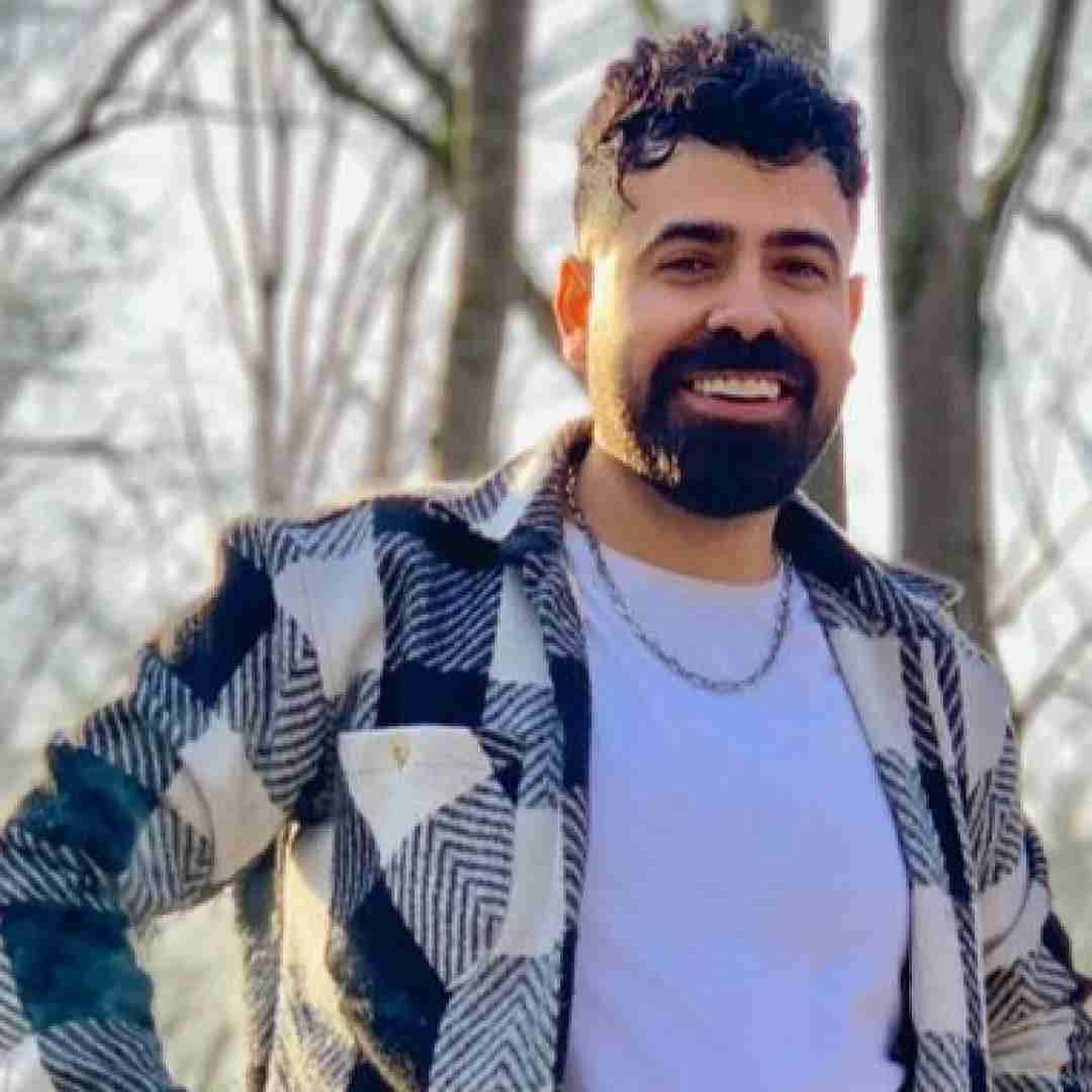 ابی علیزاده زن ذلیلا