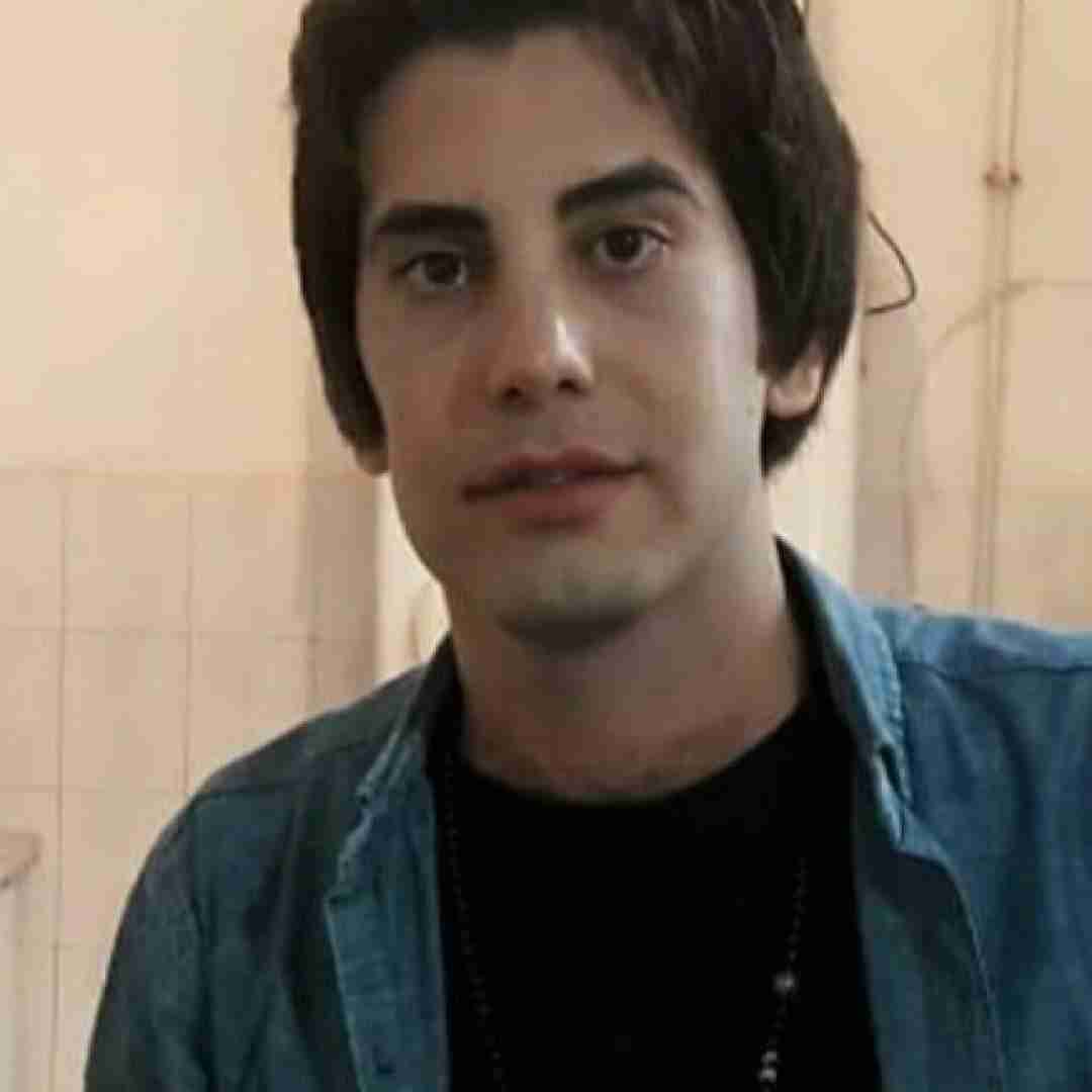 فرشاد آزادی ای دل ساده بسه دی گیره