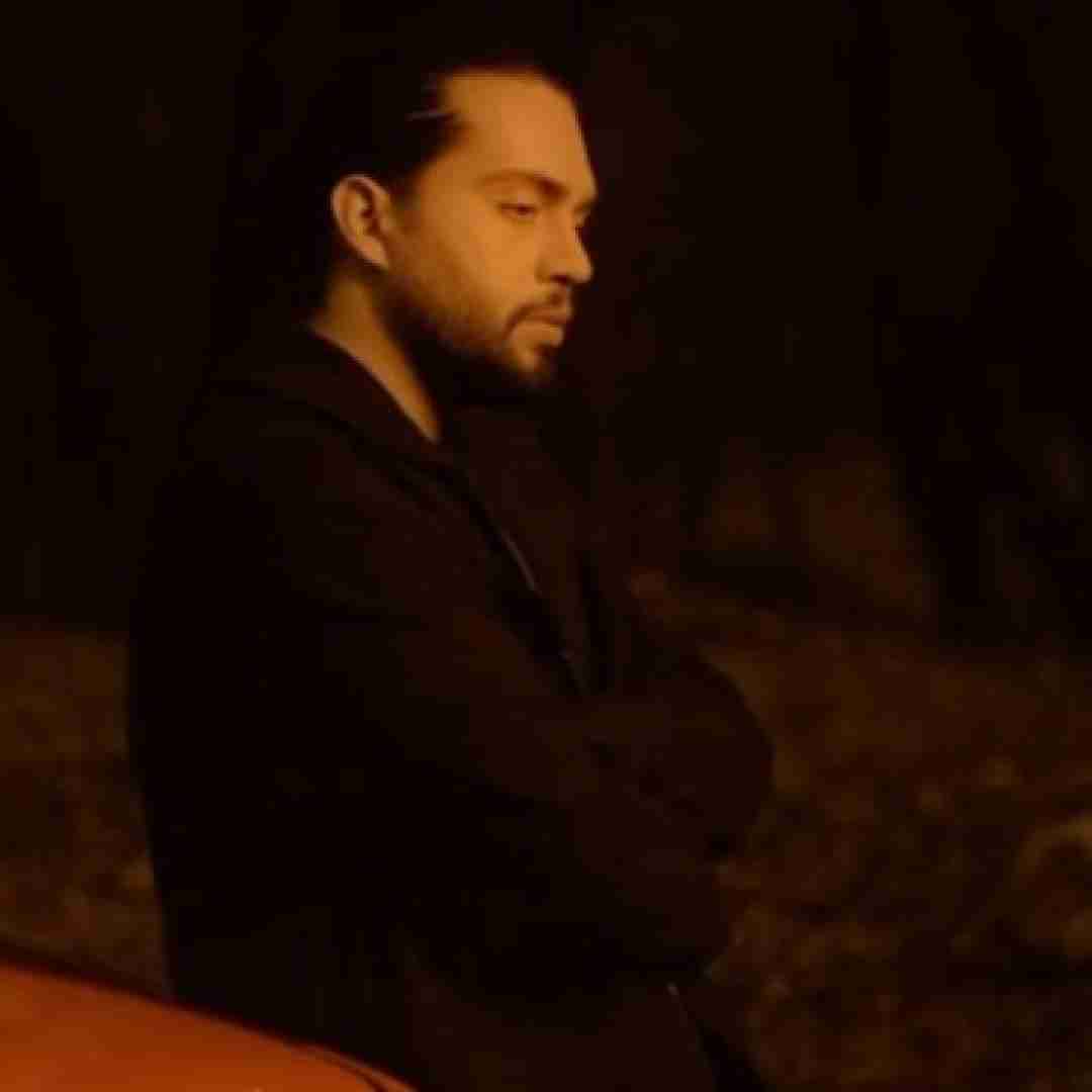 حامیم من و تو شاید دنیامون یکی بود شاید رویامون یکی بود