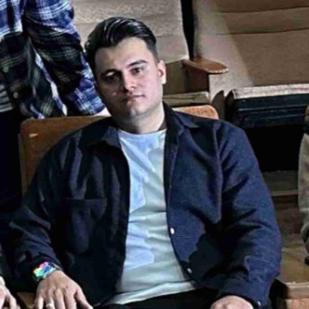 رامین کرمی نفس گرانه تو بازاره شبم بیا تا ای دلتنگی نکشتدم