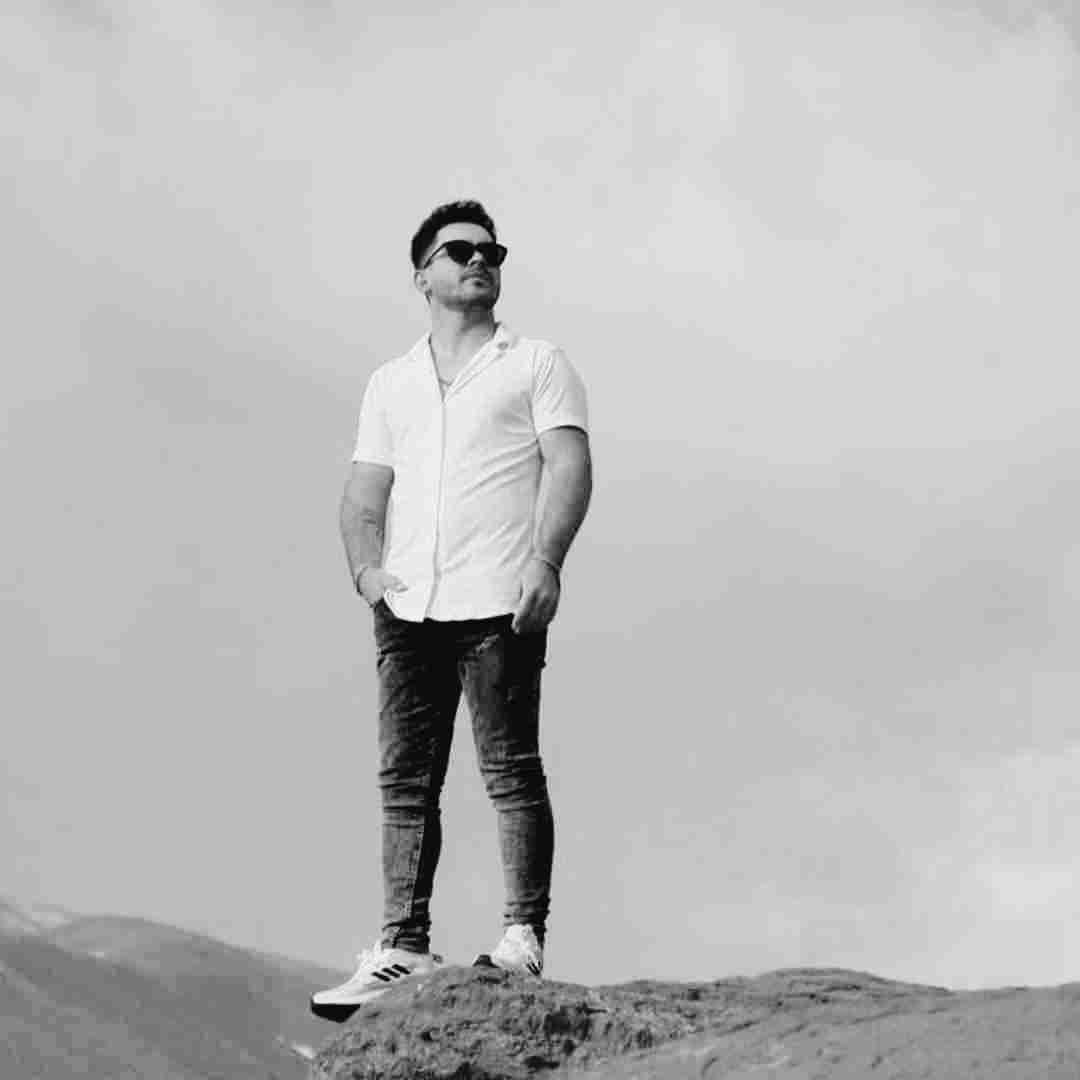 بهمن سپهوند تو چشات خماره هیچکه چشاتو ناره