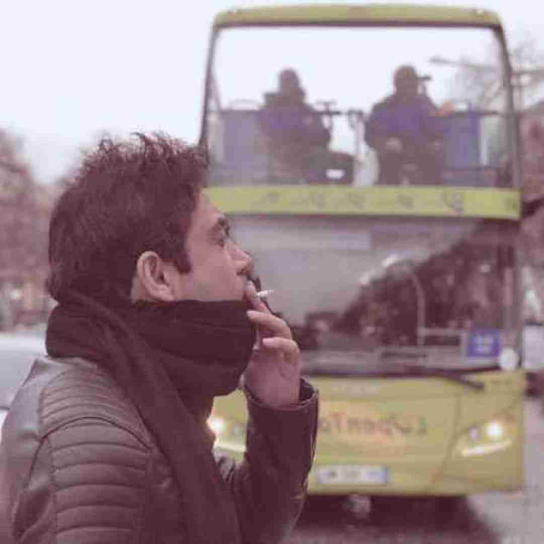 محسن چاوشی بی بدن