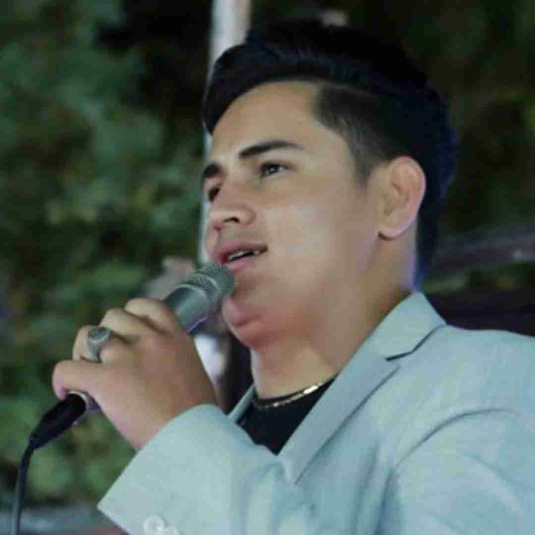 علی یگانه ساقی