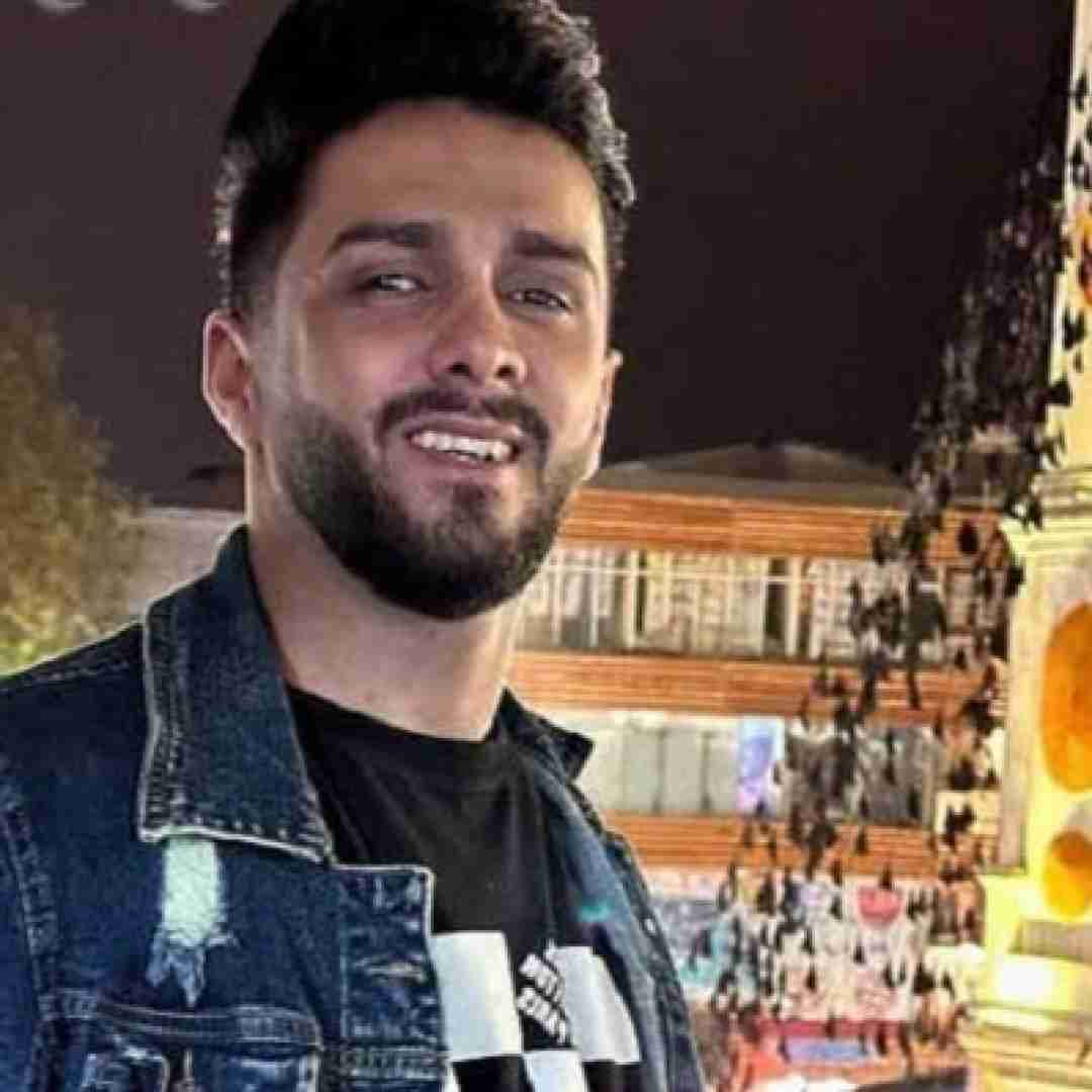 احمد لائینی دختر