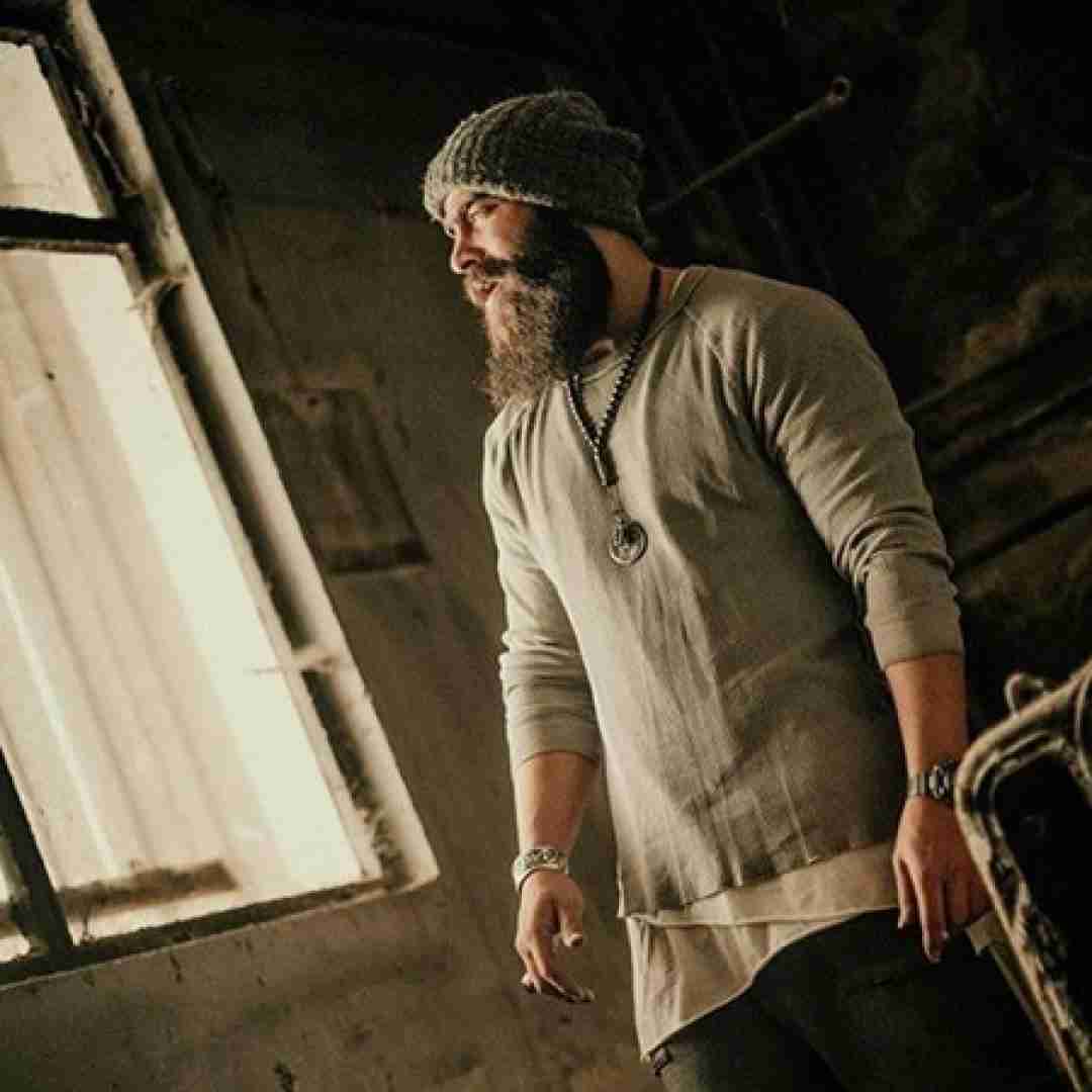 معین زد مال من باش تو آسمون بشو منم ابراش