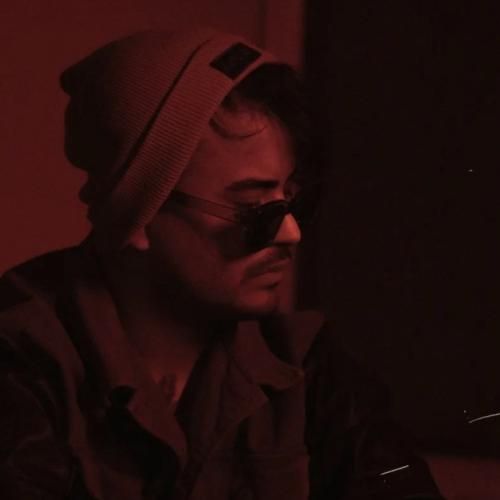 میلاد راستاد خوابیدیو من بیدارم آره من عشقشو دارم