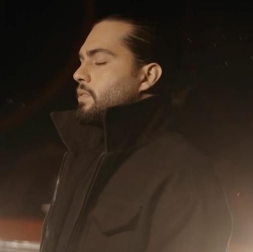 حامیم هی گل گل بگیریم واسه هم هی قول قول