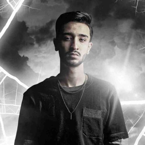 مستر کیارش یادت نیست چقدر بت میگفتم تنهام نزار