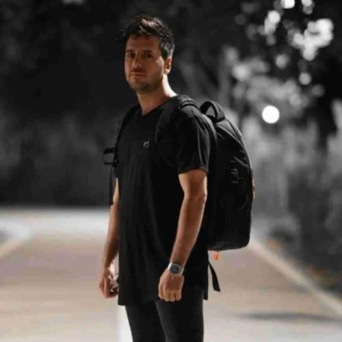 فرهاد نامداری تو به این رابطه اصن حواست نی