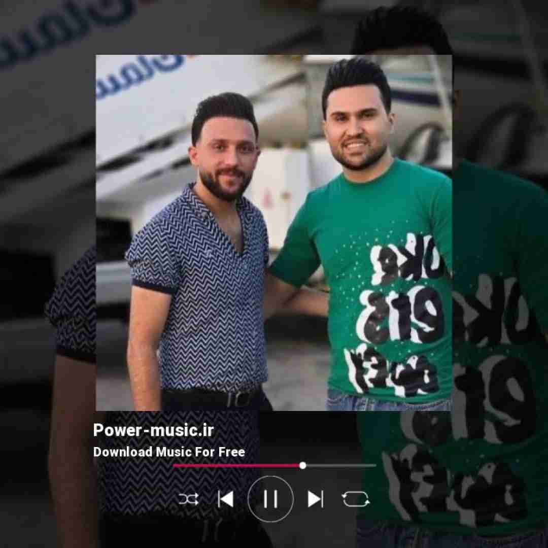 مصطفی ابراهیمی من فقط رد شد و یک لحظه نگاهش کردم