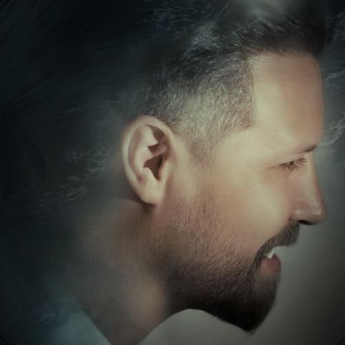 توحید ناصری مثلا زنگ بزنم بپوش بریم جاده باز تو بگی دیره