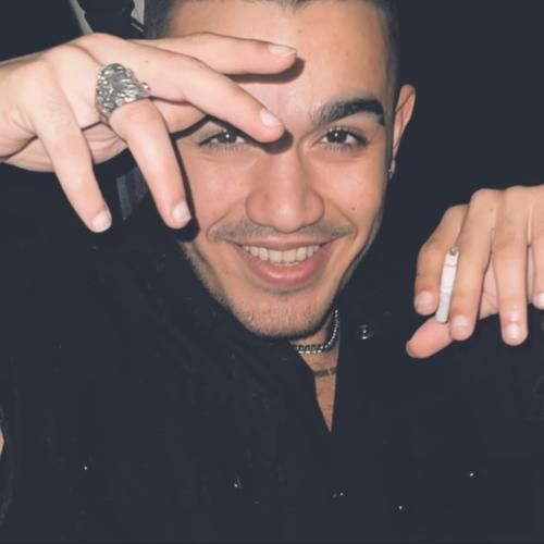 طاهاس تا اومد یادم بره باز اعتماد کردم و حالم کدر