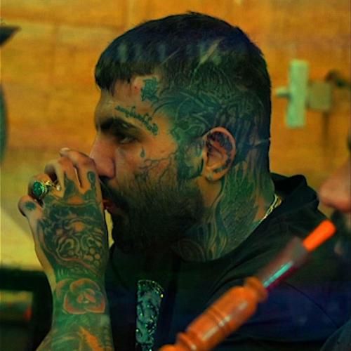 مهدیار خودت شدی بد باهام چیه هورمونات زد بالا