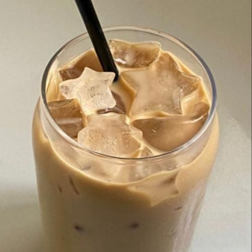  بعضی وقتا آدم دوست داره گله کنه گفتی گله کن