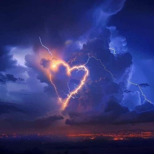  آینه به من بگو بازی دست کیه اینبار دشمنان کیان