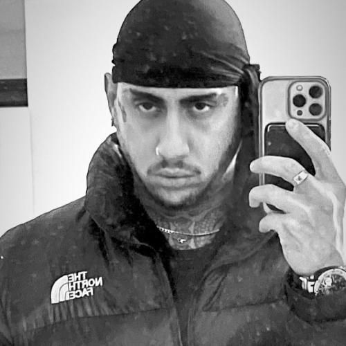 شایان یو عاشقم نشو