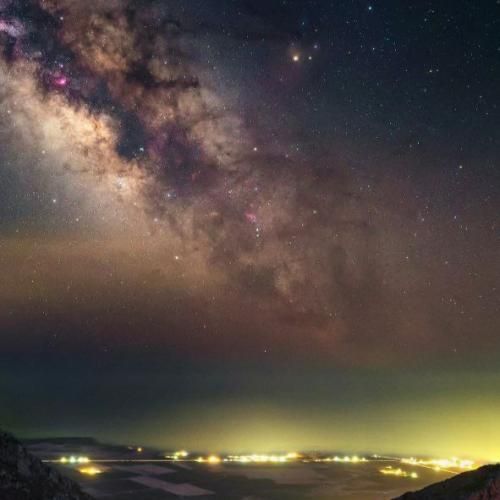  مینویسم حتی اگه نبینم کاغذ تا بفهمم چرا اینا