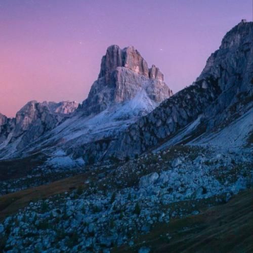  بی چرا بی چون میون این جهنم زنده ی بی روح