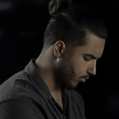 ققنوس مثل خون